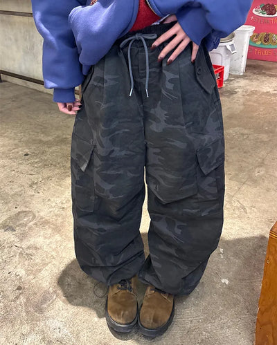 (Unisex) Knee-tuck Camouflage Cargo Easy Pants