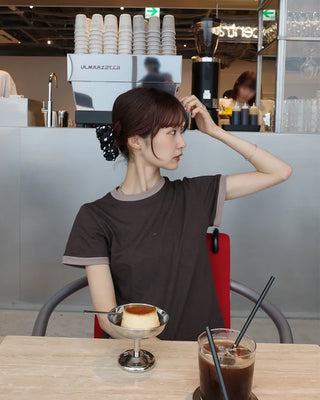Two-tone half-sleeve T-shirt