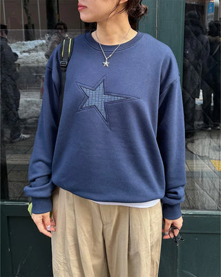 Front star embroidered sweatshirt