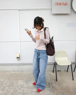 Open-collar long-sleeve T-shirt