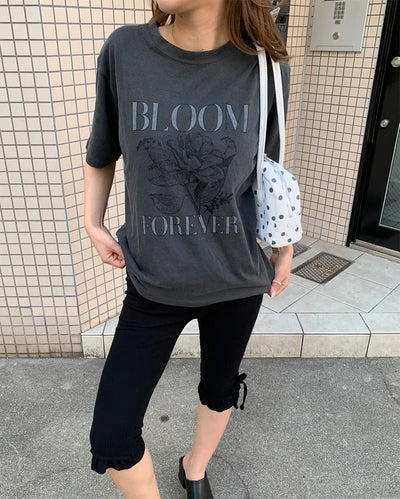 Pigmented Flower Short-Sleeved T-Shirt