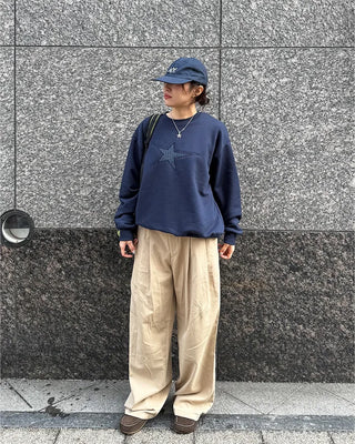 Front star embroidered sweatshirt