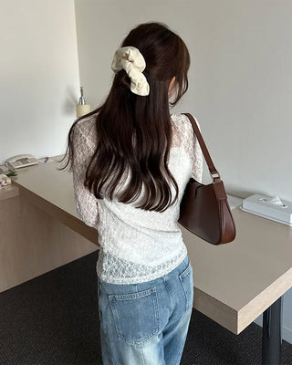 Drape neck lace T-shirt & scarf set