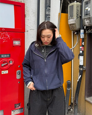 Cropped oversized hoodie
