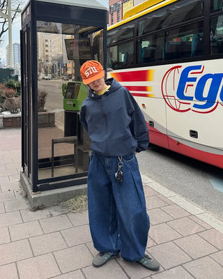 Two-pleat denim pants