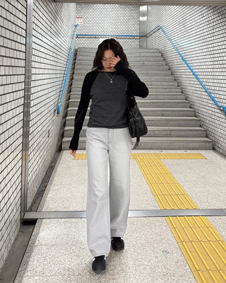 Light gray straight-leg denim jeans