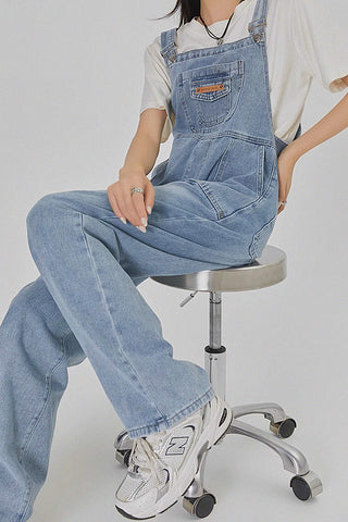 loose overalls wide-leg jeans