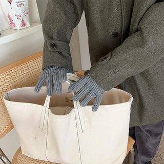 Finger-hole knit gloves