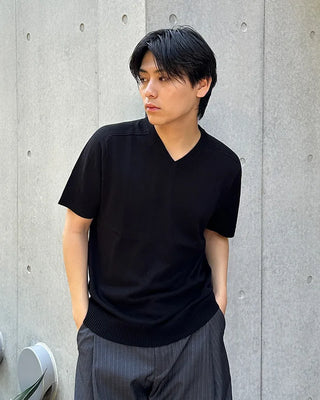 Linen V-neck short-sleeved knit