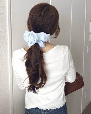 Ribbon detail scrunchie