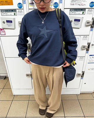 Front star embroidered sweatshirt