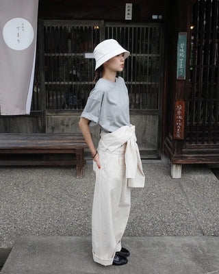 Loose-fit half-sleeve T-shirt