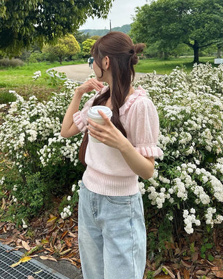 Frill neckline short-sleeved knit