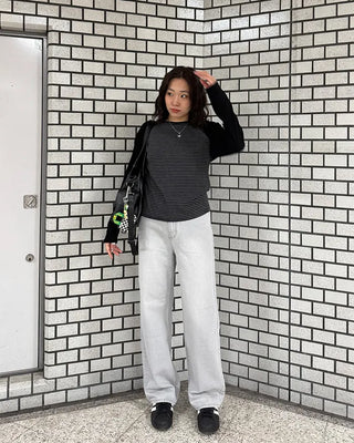 Light gray straight-leg denim jeans