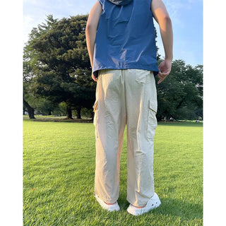 Wide cargo pants