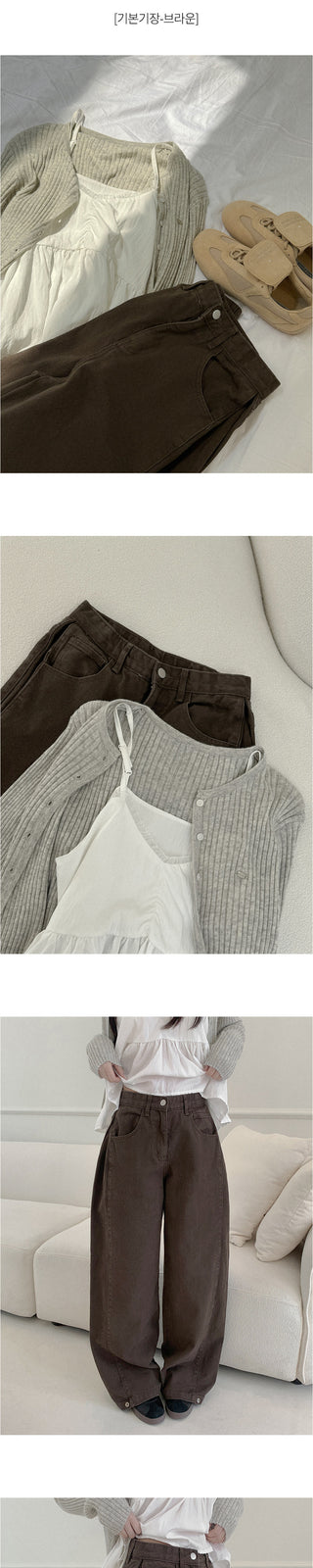 Wide-leg pants with side pleats