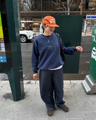 Front star embroidered sweatshirt