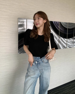 Simple round neck short-sleeved knit