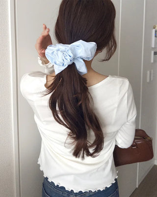 Ribbon detail scrunchie