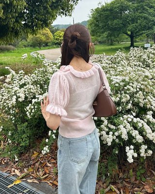 Frill neckline short-sleeved knit