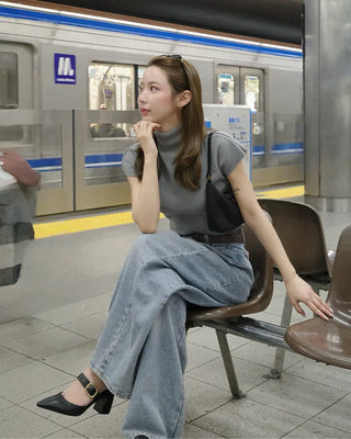 Half-neck simple short-sleeved knit