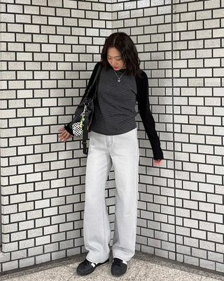 Light gray straight-leg denim jeans