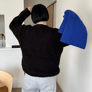 Handmade round knit