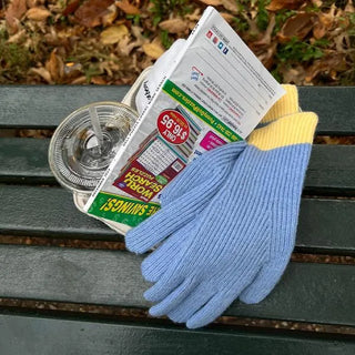 Pointed finger hole gloves