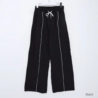 Piping pants