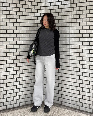Light gray straight-leg denim jeans