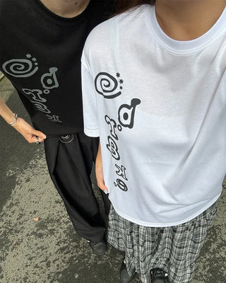 (Unisex) Kitsch Side Graphic Short-Sleeve T-Shirt