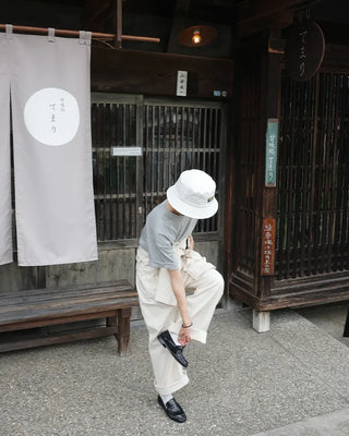 Loose-fit half-sleeve T-shirt