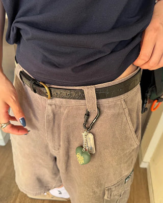 Crocodile oval buckle belt