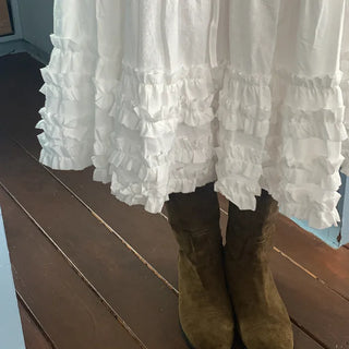 Frilled long skirt