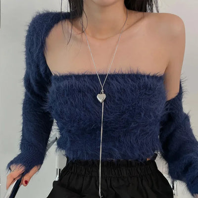bold heart long necklace