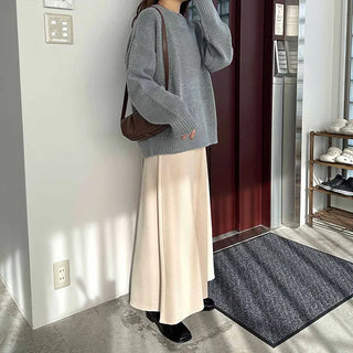 Flared long skirt