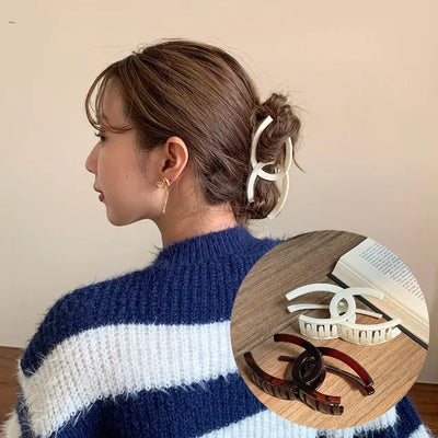 Cross hair clip