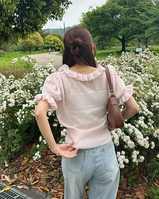 Frill neckline short-sleeved knit