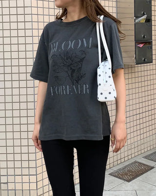 Pigmented Flower Short-Sleeved T-Shirt