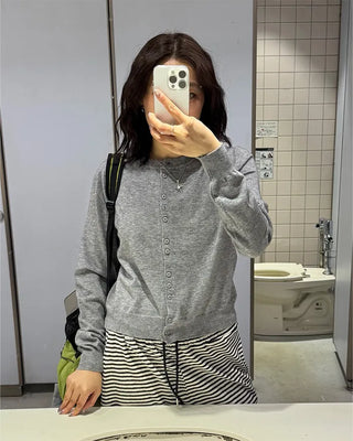 Round neck colorful cardigan