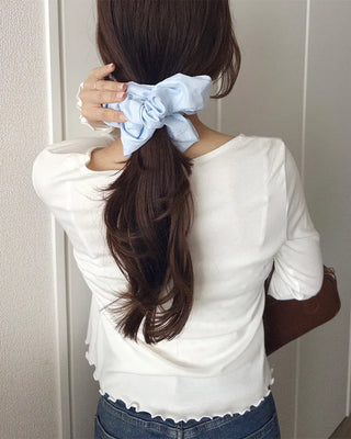 Ribbon detail scrunchie