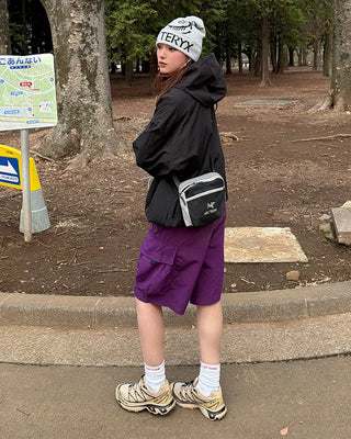 Belted cargo Bermuda shorts