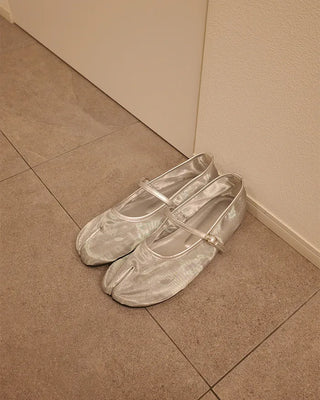 Tabipoint Strap Flat Shoes
