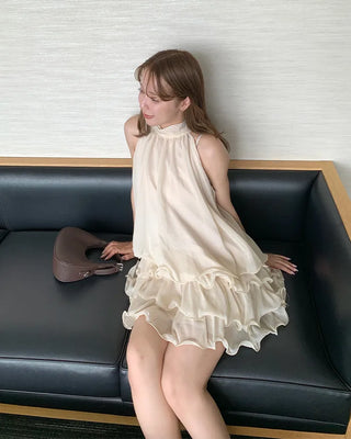 Frilled tiered halter neck blouse & shorts set