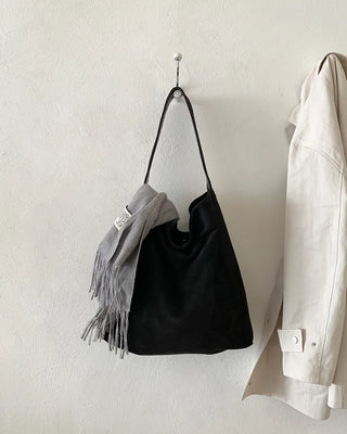 [A must-have for those who carry a lot of belongings] Suede Big Tote Bag/Shoulder Bag