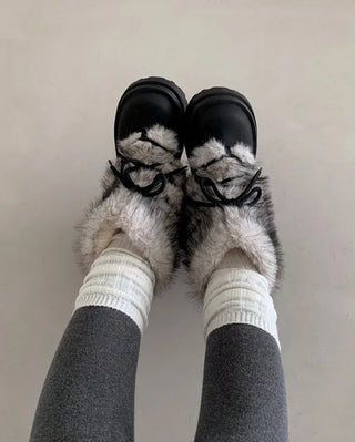 Lace-up fur warmer boots