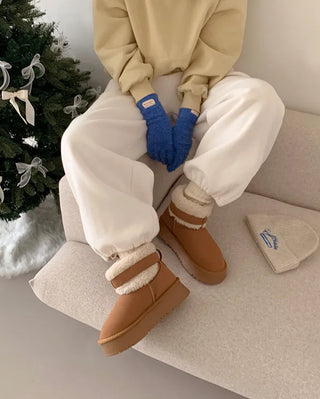 Platform suede buckle fur boots
