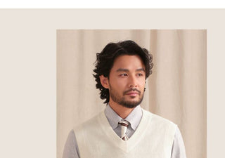 [CULTUM] V-Neck Knit Vest