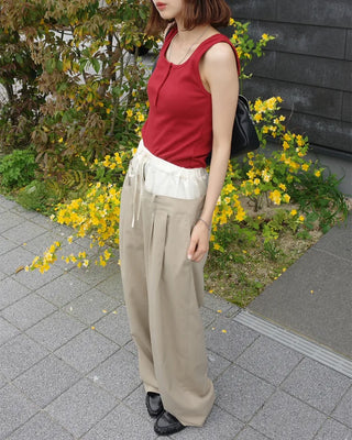 Square neck button sleeveless
