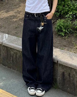 Eyelet canvas belt